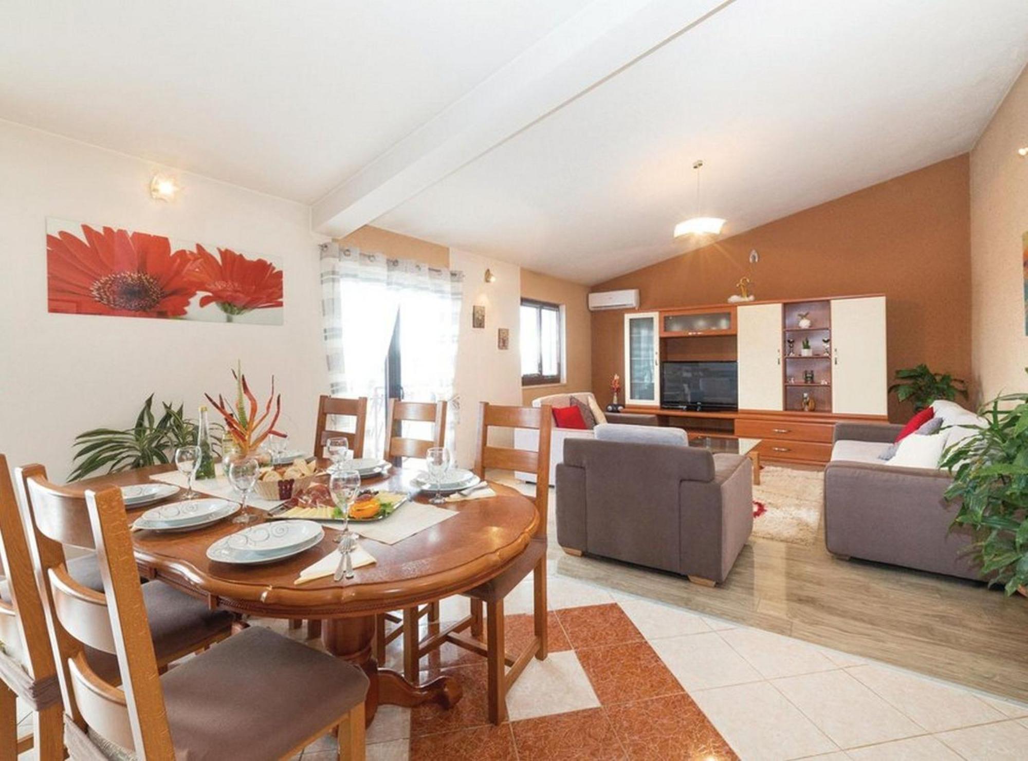 Mediterranean Stylish Villa With Pool In Kastel Stari Kaštela Kültér fotó